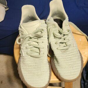 Size 9 men's adidas light green athletic shoes